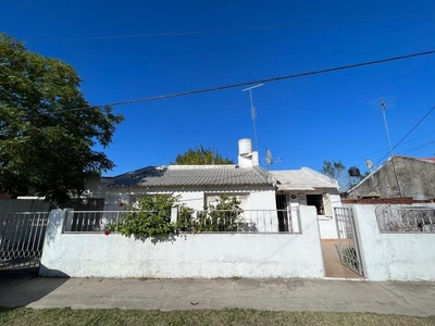 Casa en Venta en Berisso sobre calle Manzana 14, buenos aires