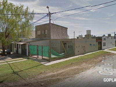Casa en Venta - 20 y 78 bis, La Plata - 3 dormitorios - 1 baño - 44.00 m2