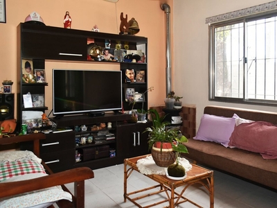 Casa de 3 ambientes en venta en Florencio Varela