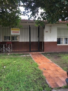 Casa en Venta en Miramar sobre calle Calle 27 2178,