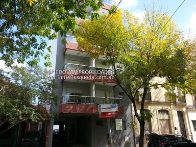Departamento en Alquiler en La Plata (Casco Urbano) sobre calle 6, buenos aires