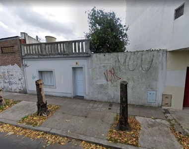 Casa en Alquiler en Villa Madero sobre calle primera junta al 1000, buenos aires