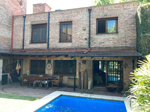 Temporal Casa 4 dormitorios, 200m2, Rondeau 1000, San Isidro Lasalle / Rio, Zona Norte | Inmuebles Clarín