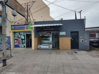 Local Comercial en venta en Lanús Oeste