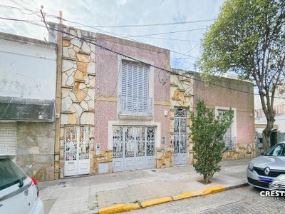 casa 3 dormitorios en venta Rosario, Marcos Lenzoni y Almafuerte - Cod CHO5397155