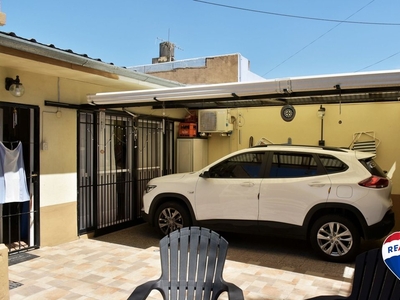 Casa 4 amb VENTA en Llavallol c/ Jardín y Garage