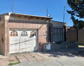 MORRO Inmobiliaria / VENDE CASA en LAS HERAS - EL PLUMERILLO