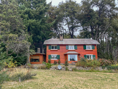 Casa En Península De San Pedro A Metros Del Lago Nahuel Huapi - Bariloche
