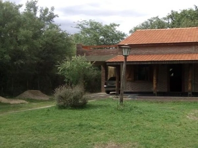 Casa en Temporario en Merlo - Dueño directo - Las Golondrinas N 144 - 3 dorm - 6 amb - 130 m2 - 700 m2 tot.