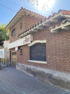 Casa en Venta Pleno Centro de Mendoza, Oportunidad Inversores o Profesionales