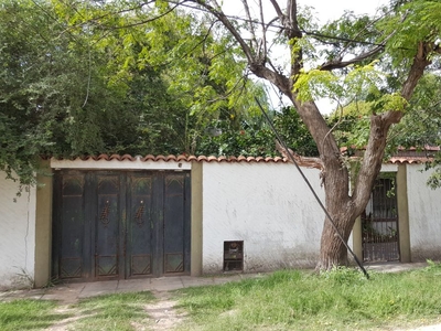 Casa dos familias en Venta en Rafael Calzada