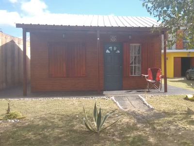 Casa dos familias en Venta en Las Toninas