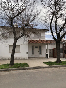 Casa en Venta en Miramar sobre calle calle 31 n° 1454,