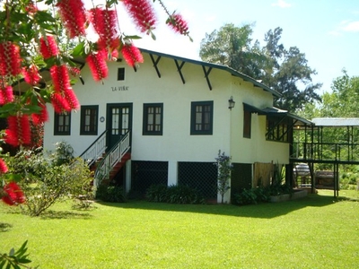 La Viña Casas isleñas , en las islas Del Tigre.