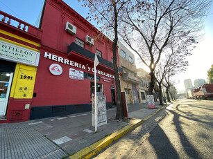 Venta Local Comercial - Av. Suarez, Barracas