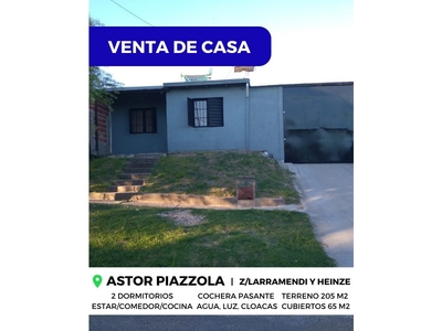 VENTA de CASA - ASTOR PIAZZOLA, PARANÁ