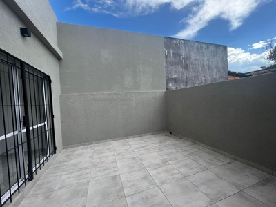 Departamento en venta en Caaseros 3 ambientes con patio y terraza