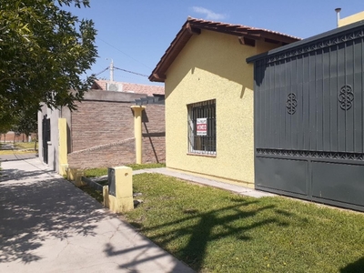 Oportunidad - Flamante Casa De 3 Dormit. En Barrio Natania Residencial 2 - Frente A La Plaza - Rivadavia.-