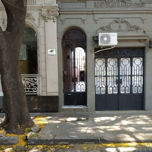 Casa en Venta en Rosario - Dorrego 351 - 2 dorm - 3 amb - 150 m2 - 170 m2 tot.