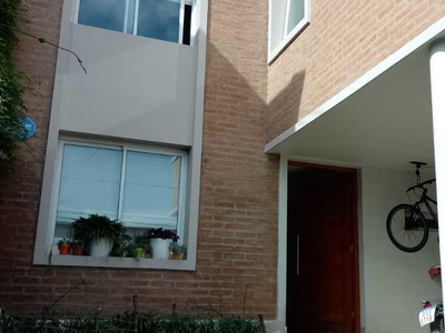Casa en Venta en San Salvador de Jujuy - Prolongacion Ilia - 3 dorm - 4 amb - 145 m2 - 247 m2 tot.