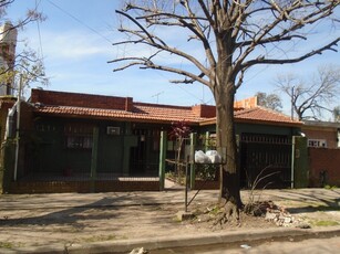 Casa en Venta en Burzaco
