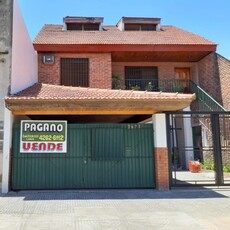 Departamento tipo Casa en Venta en Lanús Oeste