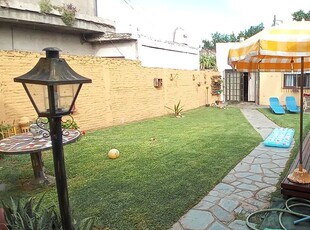 Venta Casa en Padua Pque Pileta Quincho EXCELENTE
