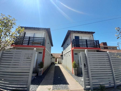 Casa en Temporario en Santa Clara Del Mar - Dueño directo - Miramar 355 - 2 dorm - 3 amb - 70 m2 - 100 m2 tot.