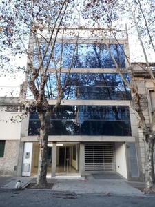 Exclusiva oficina en alquiler - Parque Patricios, Argentina