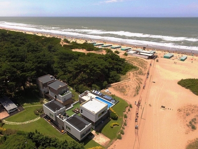 Exclusivo hotel de 4000 m2 Virazon Suites Hotel, Mar de las Pampas, Provincia de Buenos Aires