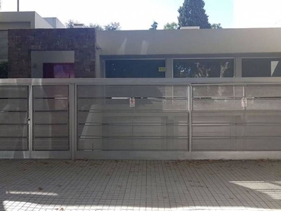 Vivienda exclusiva de 523 m2 en venta Villa Devoto, Lynch, Provincia de Buenos Aires