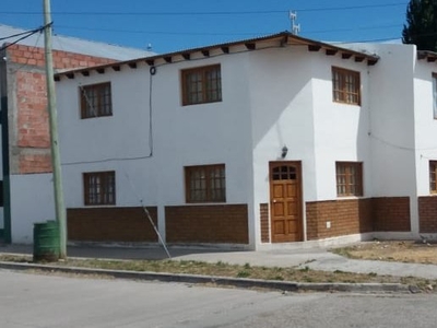 Departamento en Venta en Los Antiguos - Dueño directo - Picadero 408 - 4 dorm - 6 amb - 256 m2 - 322 m2 tot.