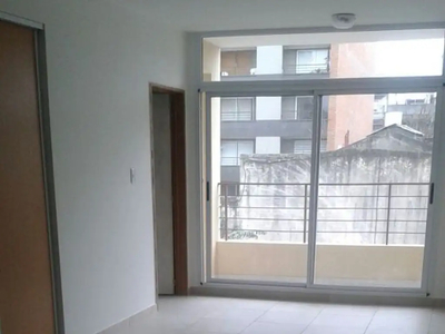 Alquiler Departamento 15 años monoambiente, con balcón, Contrafrente, Gabriela Mistral 2900 piso 2, Villa Pueyrredon | Inmuebles Clarín