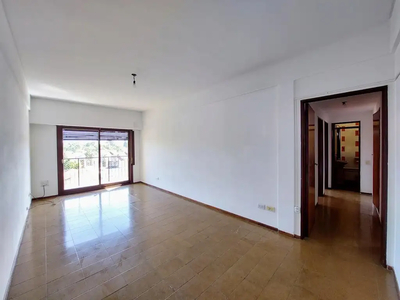 Alquiler Departamento 50 años 2 dormitorios, 80m2, con balcón, 3 Febrero 500 piso 3, Villa Sarmiento | Inmuebles Clarín