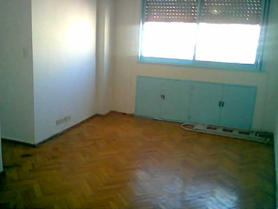 Alquiler Departamento 60 años 2 dormitorios, 50m2, Lateral, Caballito | Inmuebles Clarín