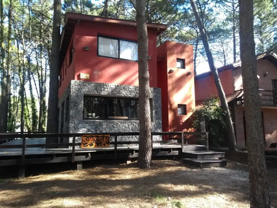 Casa Temporal 3 ambientes, 90m2, 38 Entre Mar Del Plata Y Punta, Mar Azul | Inmuebles Clarín