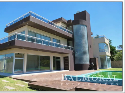 Casa Temporal 5 ambientes, 229m2, Burriquetas 4100, Pinamar | Inmuebles Clarín