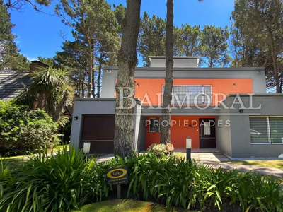 Casa Temporal 5 ambientes, 250m2, Jupiter 1300, Pinamar, Costa Atlantica | Inmuebles Clarín