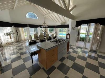 Casa Temporal 7 ambientes 15 años, 1 cochera, 1500m2, Au Acceso Oeste, Km 42,5, San Diego Country Club | Inmuebles Clarín