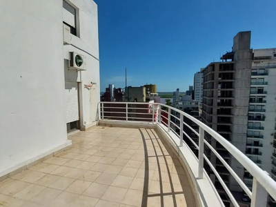 Departamento Alquiler 4 ambientes 20 años, 180m2, con balcón, Oroño Bis 100 piso 14, Pichincha | Inmuebles Clarín