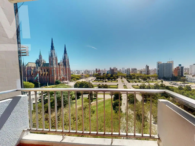 Departamento Venta 4 ambientes 40 años, 67m2, con balcón, 13 Y 54 | Plaza Moreno, Microcentro | Inmuebles Clarín