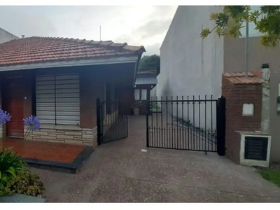 Temporal Casa 14 años 2 dormitorios, 50m2, 1 cochera, Calle 40 Y 0, Miramar, Bolivar | Inmuebles Clarín