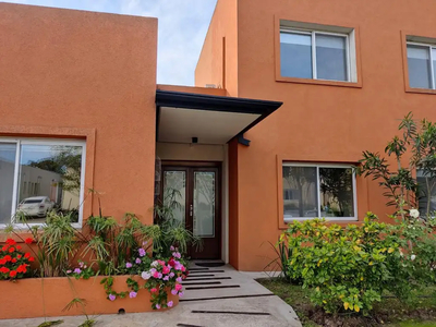 Temporal Casa 4 dormitorios a estrenar, 1 cochera, Santa Guadalupe, Pilar Del Este, Zona Norte | Inmuebles Clarín
