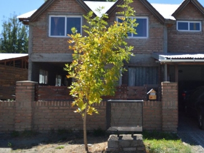 Casa en venta las mutisias 456 - barrio lonquimay, Junin de los Andes