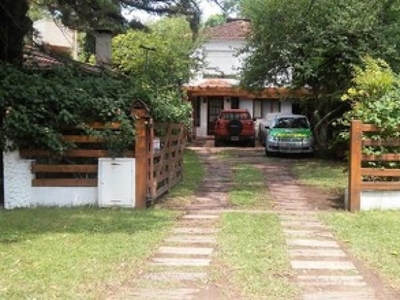 Casa en Alquiler por temporada en centro Villa Gesell, Buenos Aires