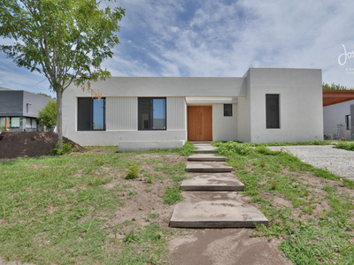 Casa Perimetral Al 400 - San Matias - Area 3 - 220m2 Id12951