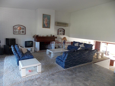 Venta Y Alquiler Casa 4 Dormitorios En Playa Mansa, Punta Del Este