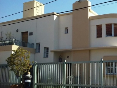 Casa en Venta en Córdoba - Dueño directo - Victorino Rodriguez 1885 - 4 dorm - 6 amb - 350 m2 - 612 m2 tot.