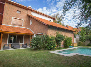 Alquiler Casa 5 Amb- Jardin- Pileta- San Isidro