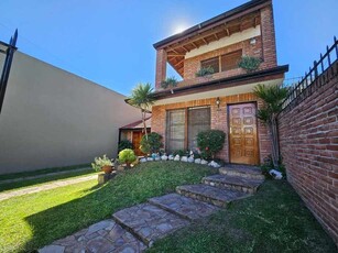 Casa en venta Calle General Heredia 6358, Avellaneda, B1875, Provincia De Buenos Aires, Arg